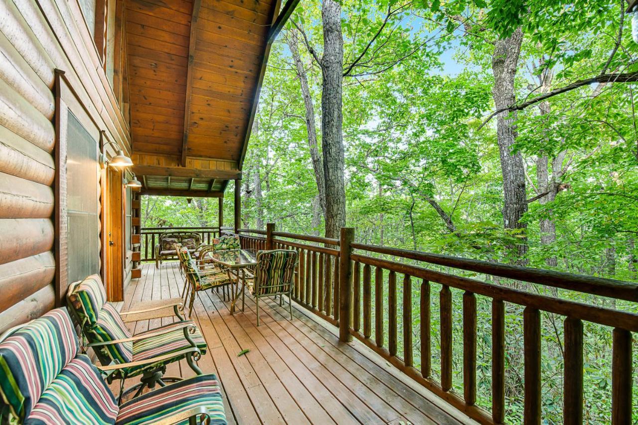 Bear Pleasures Villa Gatlinburg Exterior photo